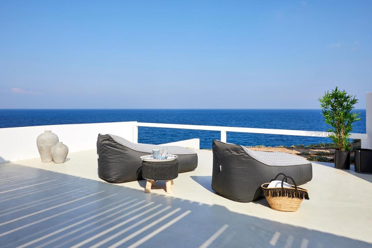 Infinite Blue Luxury Suites Fira  Exterior photo
